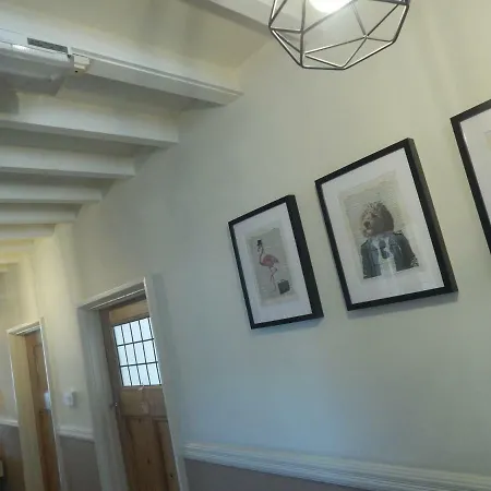 Gratton Guest house 4*